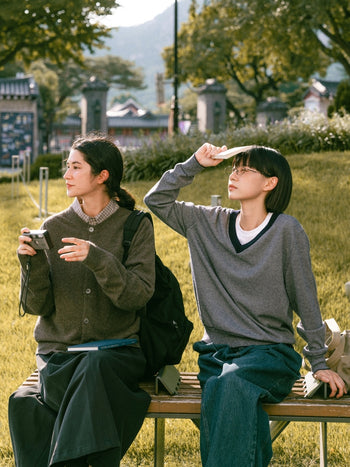 (W)Pin-Stripe V-neck Knit (Olive)