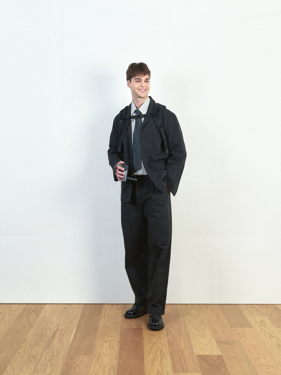 City Worker Pin-tuck Trouser (Black)