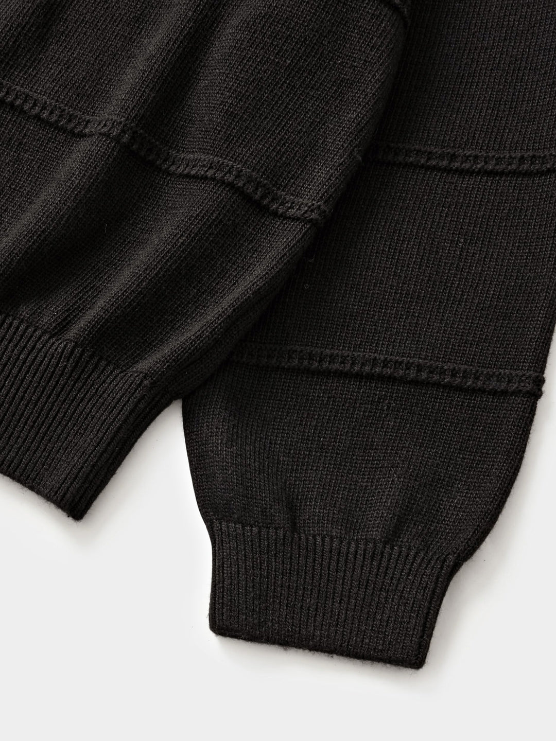 Cable Stripe V-Neck Knit (Black)
