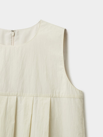Pleats Sleeveless Top (Ivory)