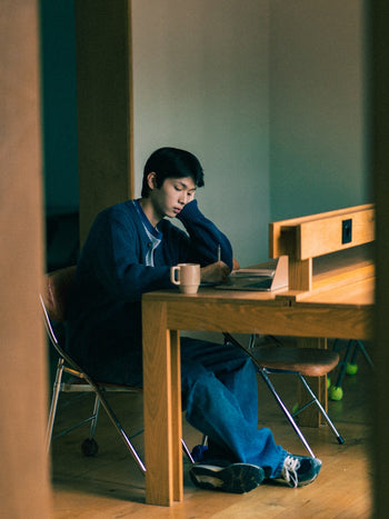 Fine Wool Roundneck Cardigan (Charcoal)