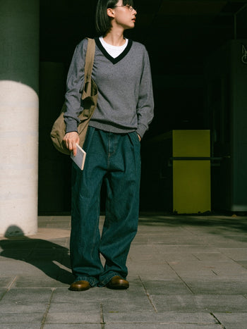 (W)Pin-Stripe V-neck Knit (Olive)