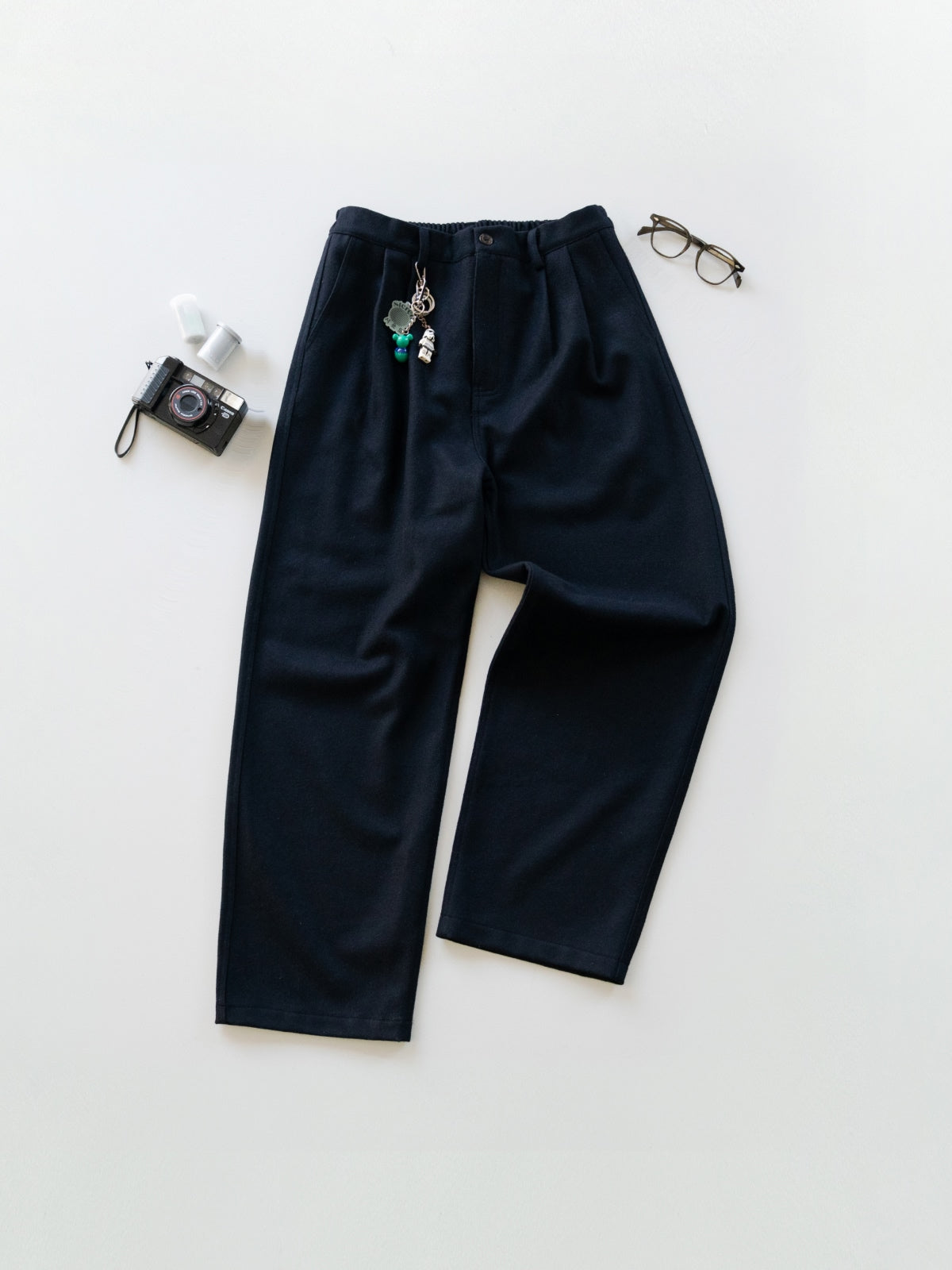 City Wool Pin-tuck Trouser (Navy)