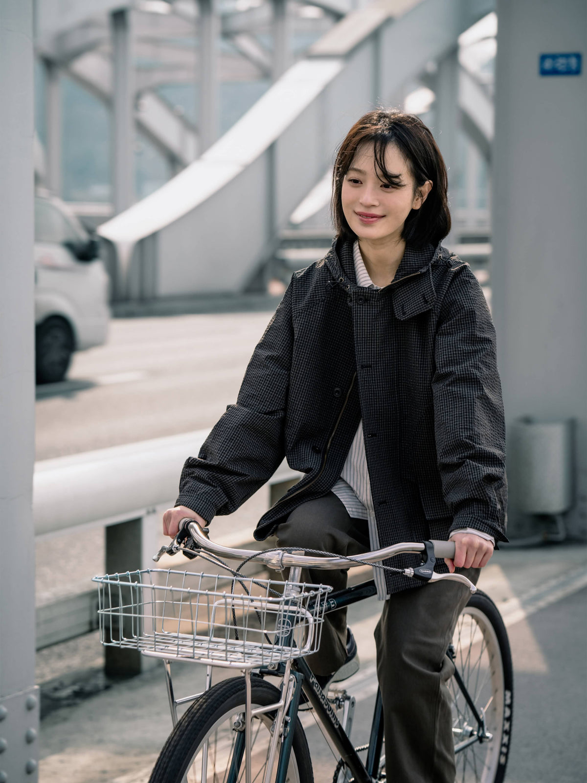 City Commuter Check Wind Jacket (Check Black)