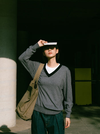 (W)Pin-Stripe V-neck Knit (Olive)