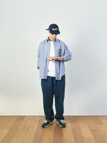 Loose Fit Pin-tuck Denim Pants (Mid Indigo)