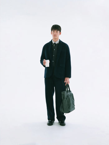 City Wool Pin-tuck Trouser (Navy)