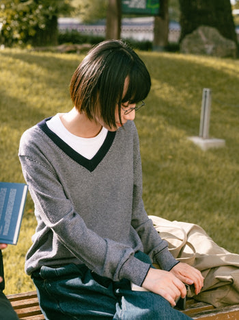 (W)Pin-Stripe V-neck Knit (Olive)