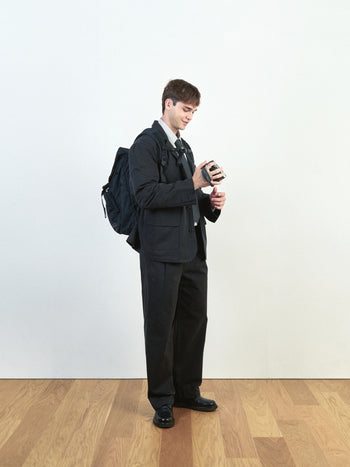 City Worker Pin-tuck Trouser (Khaki Gray)